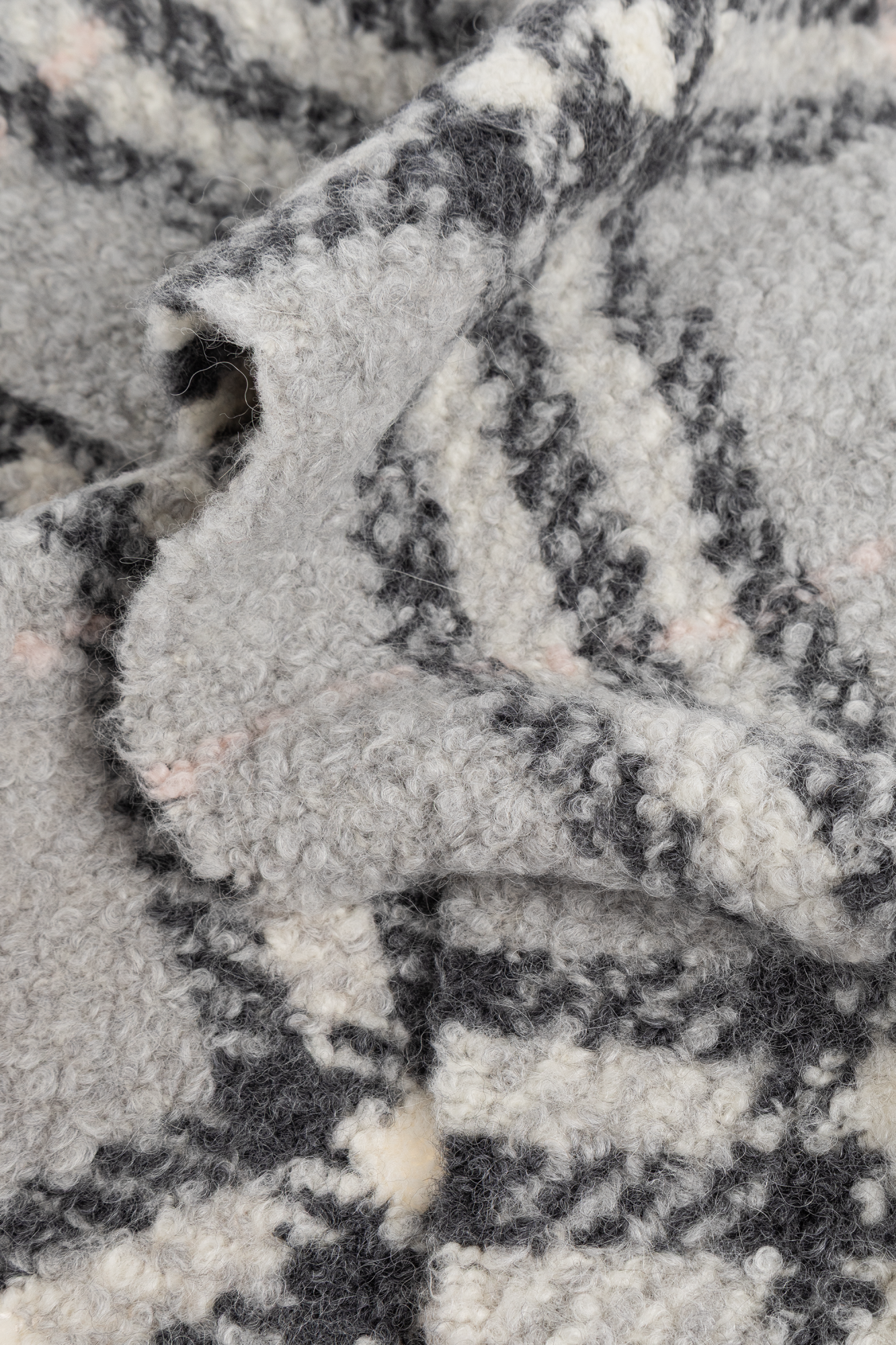 Burberry Scarf with a check pattern | Men's | Vitkac